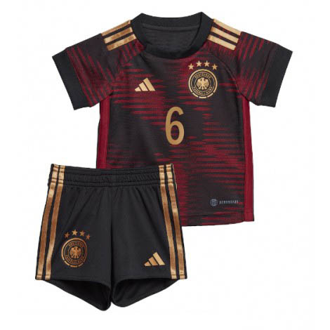 Kids Duitsland Joshua Kimmich #6 Uit tenue WK 2022 Korte Mouw (+ Korte broeken)-1