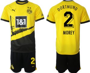 Borussia Dortmund Mateu Morey #2 Thuis tenue Voetbalshirts 2023-24 Korte Mouw (+ Korte broeken)